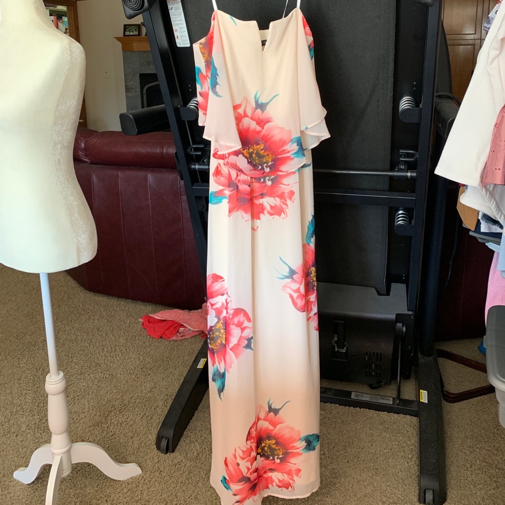 Strapless, cute flow dress